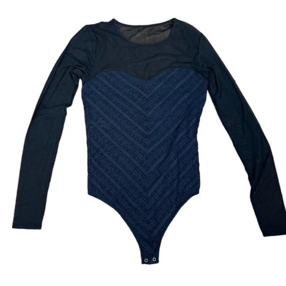 SOLDLong Sleeve Mesh Crepe Sweetheart Bodysuit Abercrombie & Fitch Size X-Small - Picture 1 of 7